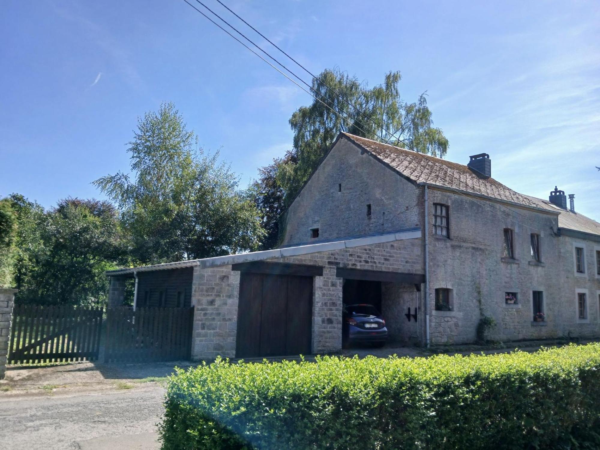 Gite Les Chavautes - Ciney Exterior photo